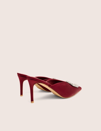 Classique Burgundy Broach Embellishment Mid Heels Mule