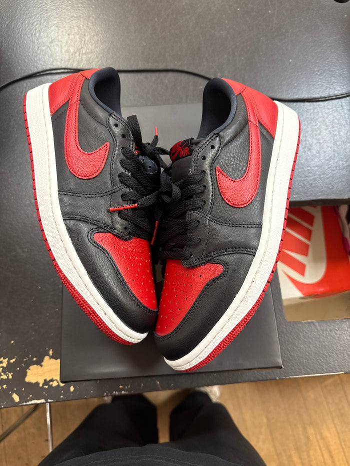 Pre owned Jordan 1 low Banned