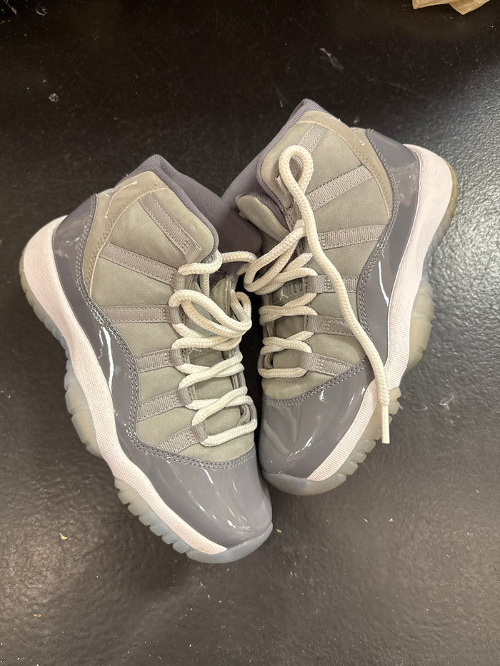 Pre owned Jordan 11 Cool grey