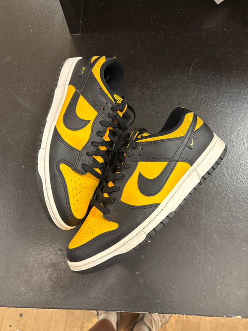 Pre owned Dunk low Golden Rod